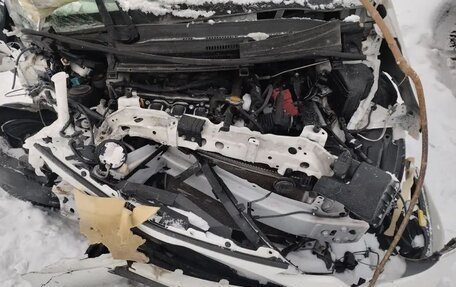 Toyota Ractis II, 2015 год, 150 000 рублей, 15 фотография
