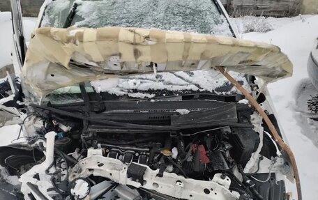Toyota Ractis II, 2015 год, 150 000 рублей, 16 фотография