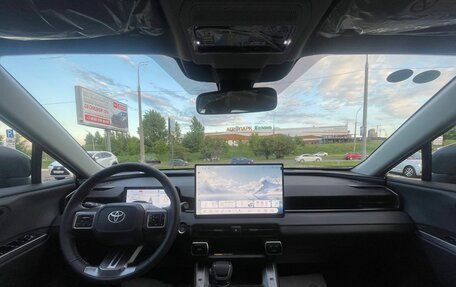 Toyota RAV4, 2026 год, 3 875 000 рублей, 24 фотография
