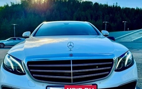 Mercedes-Benz E-Класс, 2018 год, 3 500 000 рублей, 1 фотография