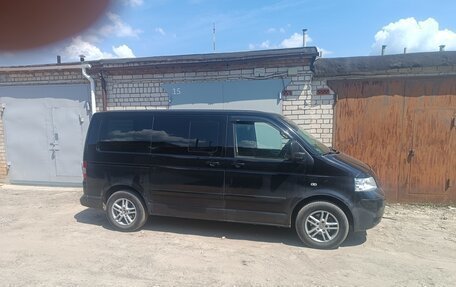 Volkswagen Multivan T5, 2003 год, 1 250 000 рублей, 1 фотография