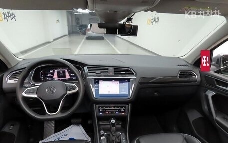 Volkswagen Tiguan II, 2024 год, 3 625 000 рублей, 5 фотография