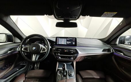 BMW 5 серия, 2020 год, 5 900 000 рублей, 11 фотография