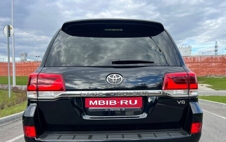 Toyota Land Cruiser 200, 2019 год, 6 400 000 рублей, 7 фотография