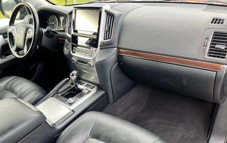 Toyota Land Cruiser 200, 2019 год, 6 400 000 рублей, 15 фотография