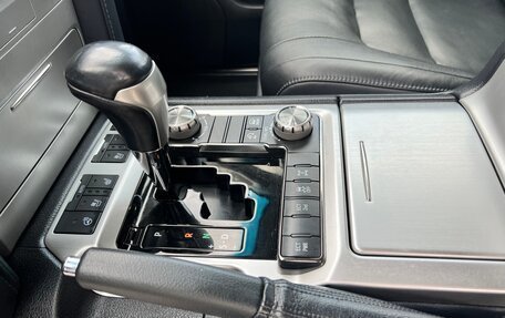 Toyota Land Cruiser 200, 2019 год, 6 400 000 рублей, 20 фотография