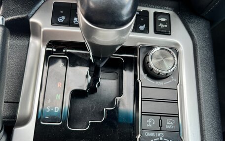 Toyota Land Cruiser 200, 2019 год, 6 400 000 рублей, 23 фотография