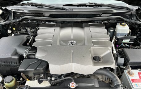 Toyota Land Cruiser 200, 2019 год, 6 400 000 рублей, 29 фотография