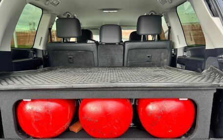Toyota Land Cruiser 200, 2019 год, 6 400 000 рублей, 31 фотография