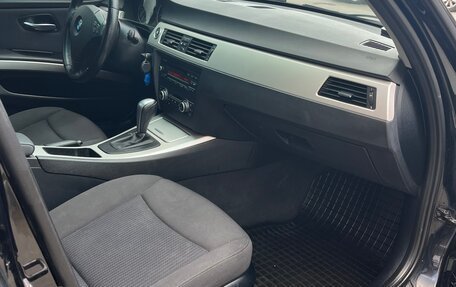 BMW 3 серия, 2010 год, 1 290 000 рублей, 8 фотография