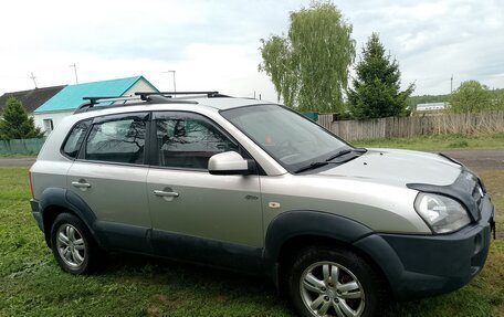 Hyundai Tucson III, 2006 год, 780 000 рублей, 2 фотография