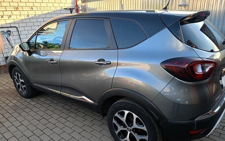 Renault Kaptur I рестайлинг, 2017 год, 2 000 000 рублей, 8 фотография