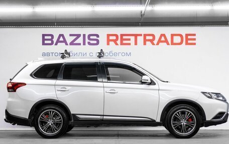 Mitsubishi Outlander III рестайлинг 3, 2019 год, 2 650 000 рублей, 5 фотография