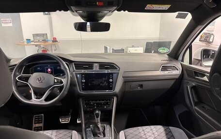 Volkswagen Tiguan II, 2022 год, 2 939 000 рублей, 5 фотография