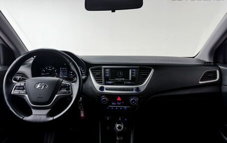 Hyundai Solaris II рестайлинг, 2018 год, 1 349 000 рублей, 18 фотография