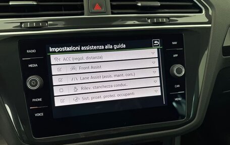 Volkswagen Tiguan, 2023 год, 2 811 000 рублей, 8 фотография