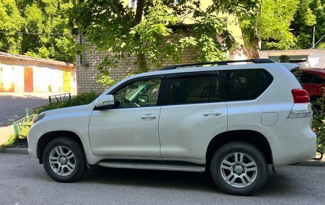 Toyota Land Cruiser Prado 150 рестайлинг 2, 2011 год, 2 150 000 рублей, 2 фотография