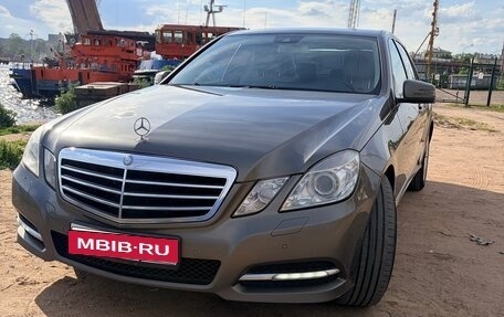 Mercedes-Benz E-Класс, 2010 год, 1 650 000 рублей, 5 фотография