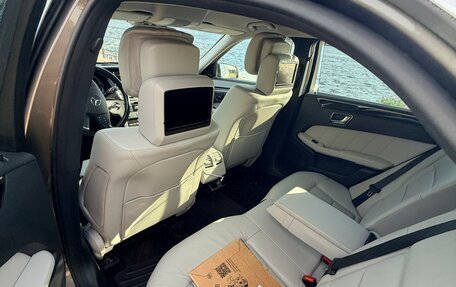 Mercedes-Benz E-Класс, 2010 год, 1 650 000 рублей, 8 фотография