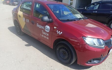 Renault Logan II, 2017 год, 227 000 рублей, 6 фотография