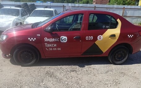Renault Logan II, 2017 год, 227 000 рублей, 3 фотография