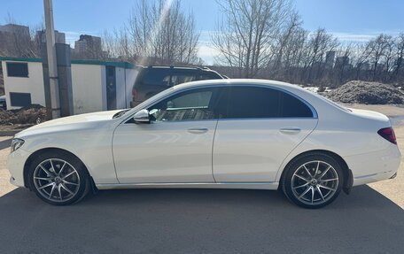 Mercedes-Benz E-Класс, 2018 год, 3 500 000 рублей, 14 фотография