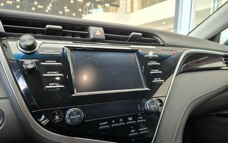 Toyota Camry, 2019 год, 2 274 000 рублей, 20 фотография