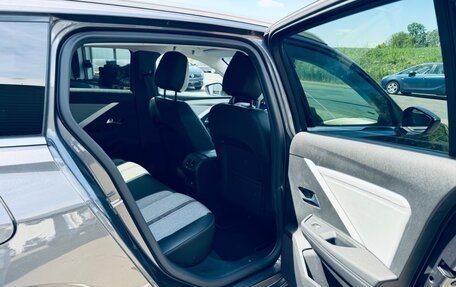 Opel Astra, 2022 год, 2 208 000 рублей, 10 фотография