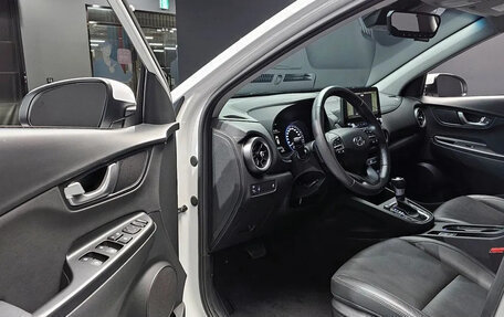 Hyundai Kona I, 2022 год, 1 865 000 рублей, 6 фотография