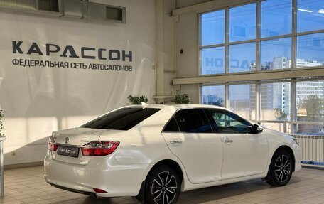 Toyota Camry, 2017 год, 2 400 000 рублей, 2 фотография