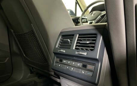 Volkswagen Touareg III, 2019 год, 4 695 000 рублей, 14 фотография