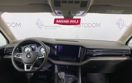 Volkswagen Touareg III, 2019 год, 4 695 000 рублей, 9 фотография