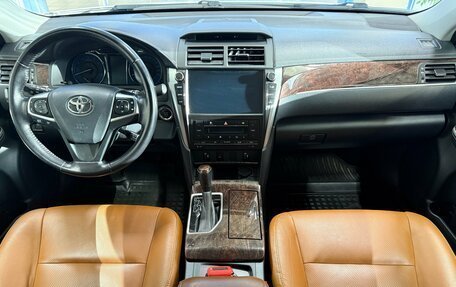 Toyota Camry, 2017 год, 2 400 000 рублей, 8 фотография