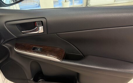 Toyota Camry, 2017 год, 2 400 000 рублей, 16 фотография