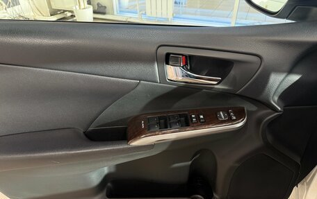 Toyota Camry, 2017 год, 2 400 000 рублей, 14 фотография