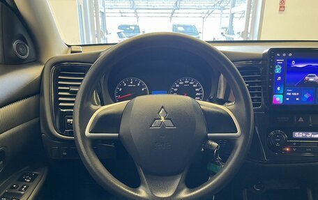 Mitsubishi Outlander III рестайлинг 3, 2015 год, 1 500 000 рублей, 9 фотография