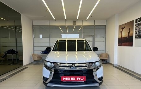 Mitsubishi Outlander III рестайлинг 3, 2015 год, 1 500 000 рублей, 2 фотография