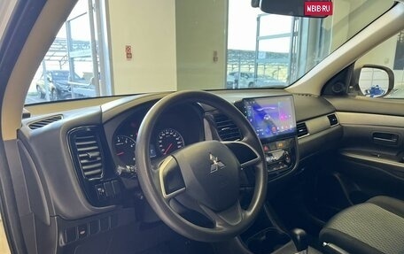 Mitsubishi Outlander III рестайлинг 3, 2015 год, 1 500 000 рублей, 7 фотография
