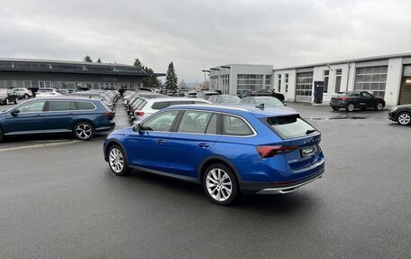 Skoda Octavia IV, 2022 год, 3 784 000 рублей, 2 фотография