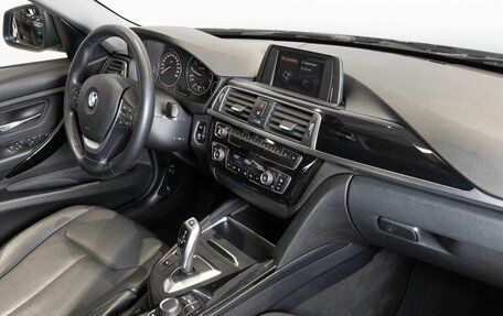 BMW 3 серия, 2018 год, 1 868 900 рублей, 7 фотография