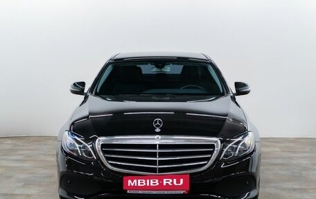 Mercedes-Benz E-Класс, 2018 год, 2 650 000 рублей, 3 фотография