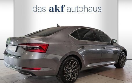 Skoda Superb III рестайлинг, 2022 год, 3 024 000 рублей, 3 фотография