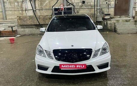 Mercedes-Benz E-Класс, 2012 год, 1 260 000 рублей, 2 фотография