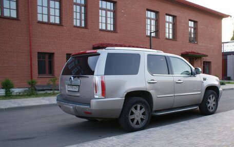 Cadillac Escalade III, 2008 год, 1 864 000 рублей, 2 фотография