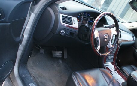 Cadillac Escalade III, 2008 год, 1 864 000 рублей, 9 фотография
