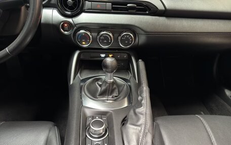 Mazda MX-5, 2023 год, 2 863 000 рублей, 12 фотография