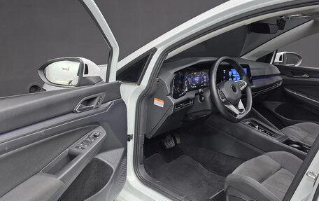 Volkswagen Golf VIII, 2022 год, 1 876 003 рублей, 10 фотография