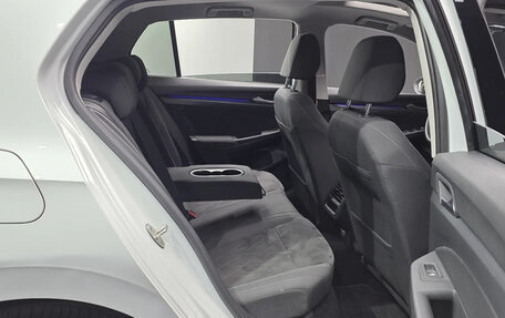 Volkswagen Golf VIII, 2022 год, 1 876 003 рублей, 9 фотография