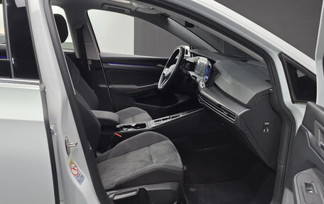 Volkswagen Golf VIII, 2022 год, 1 876 003 рублей, 11 фотография