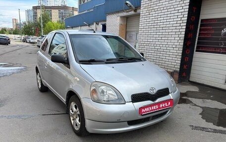 Toyota Yaris I рестайлинг, 2001 год, 220 000 рублей, 1 фотография